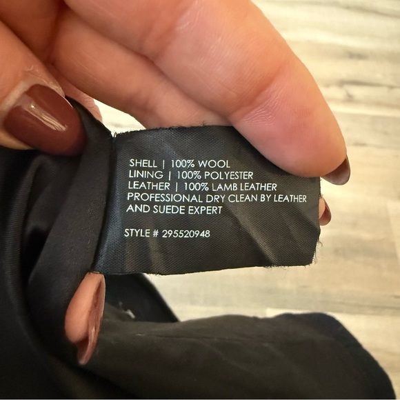 Club Monaco black Italian wool coat with leather sleeves - XS - Picture 8 of 8